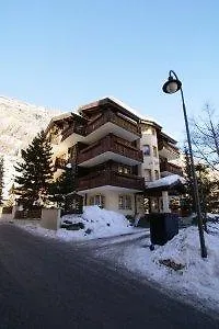Hotel-appartement La Perle شقة *